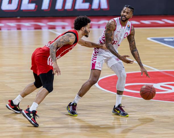 足球的深层 足球的深层