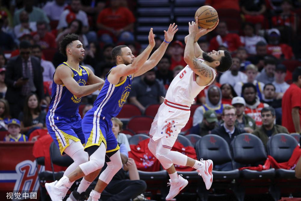 为两队发挥 为两队发挥